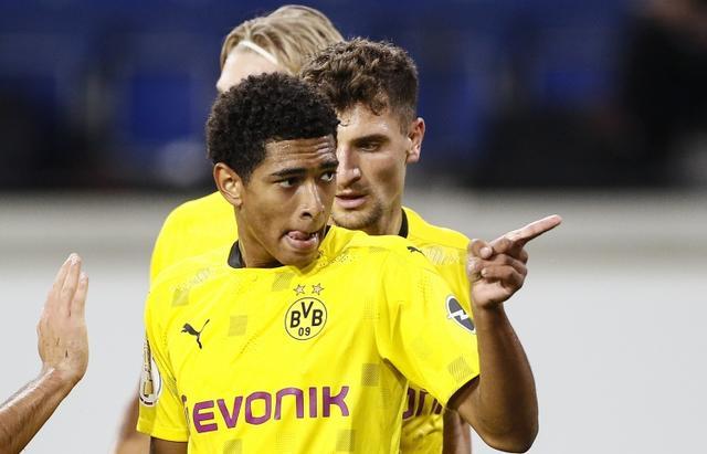 而贾沙里的 而贾沙里的