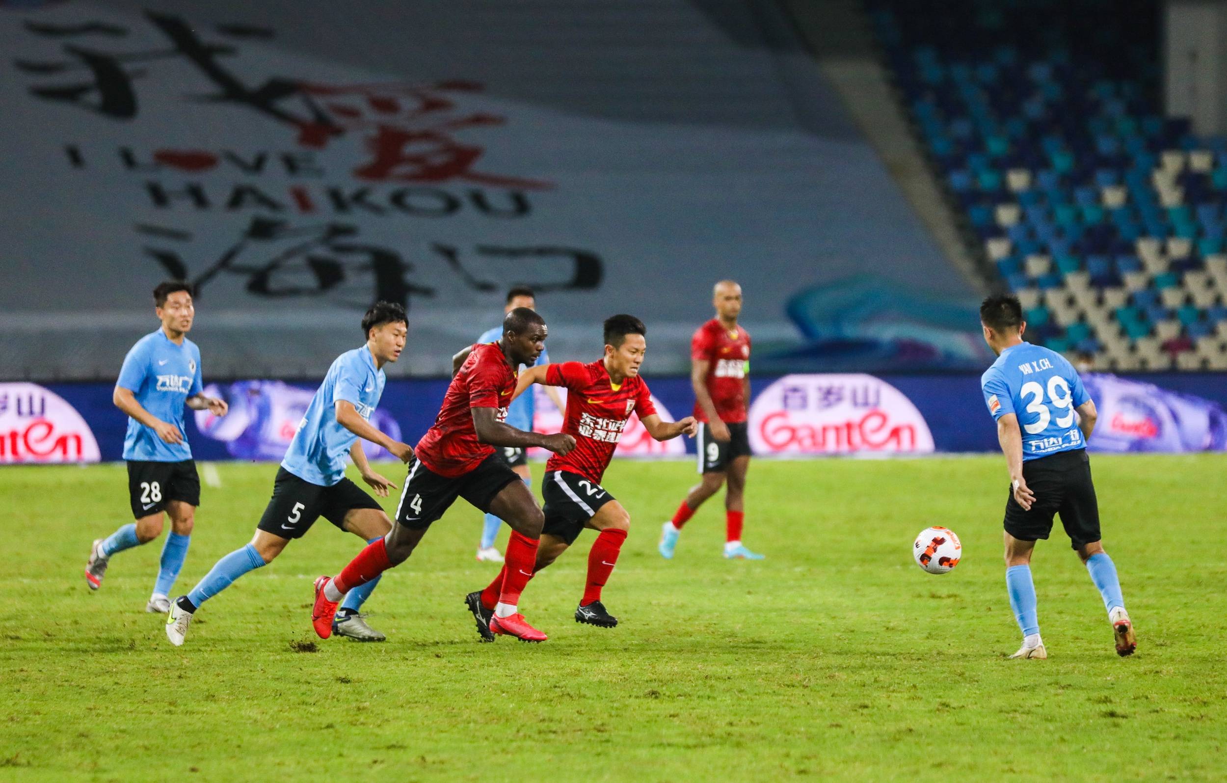 队的年轻球 队的年轻球